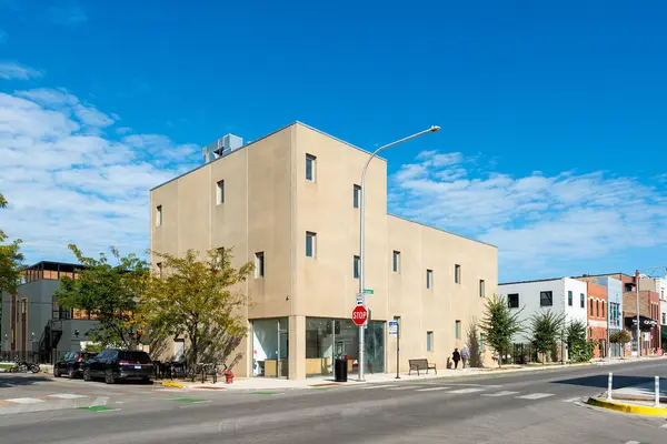 2054 W Grand AVE, Chicago, IL 60612
