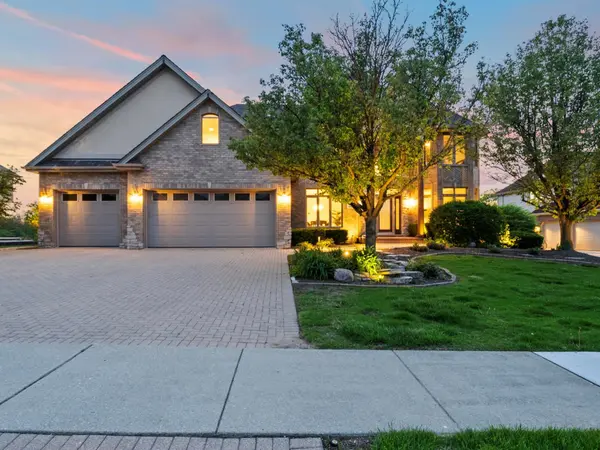 21170 Sage Brush LN, Mokena, IL 60448