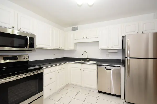 211 E Ohio ST #2721, Chicago, IL 60611