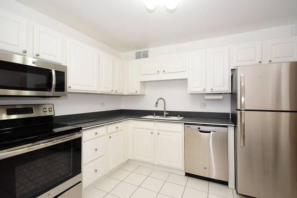 211 E Ohio ST #2721, Chicago, IL 60611