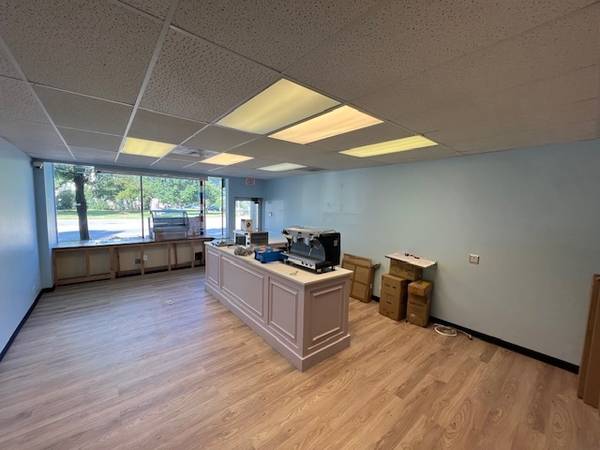 436 W Virginia ST, Crystal Lake, IL 60014