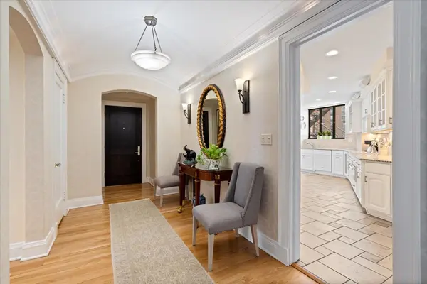3800 N LAKE SHORE DR #9C, Chicago, IL 60613