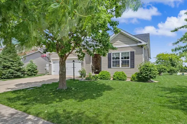3802 Sandstone DR, Champaign, IL 61822