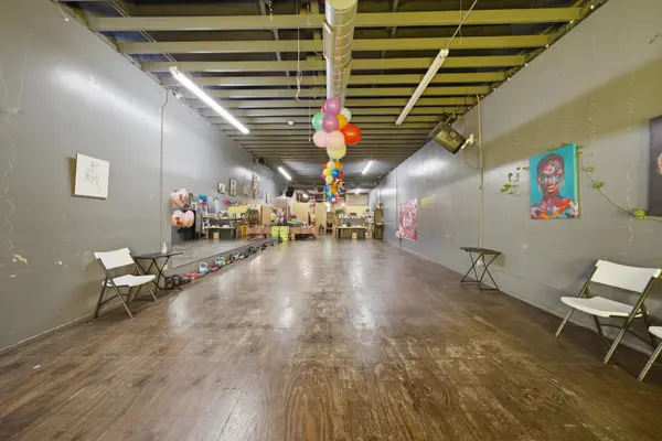 3348 W montrose AVE, Chicago, IL 60618