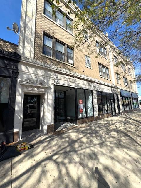 2376 N Neva AVE, Chicago, IL 60707