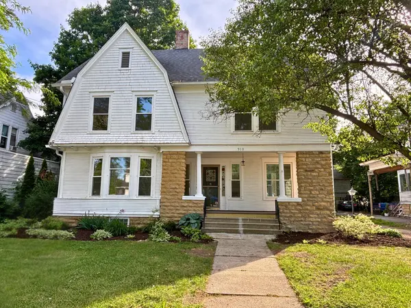 910 N State ST, Belvidere, IL 61008