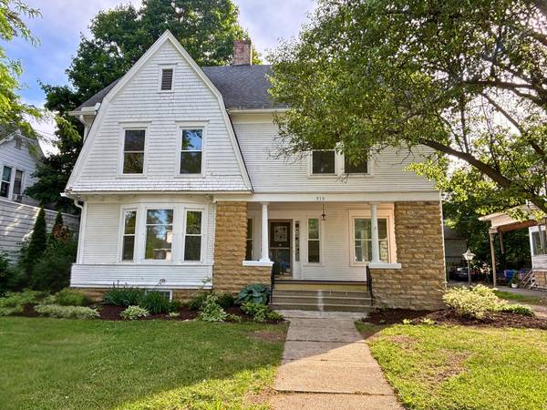 910 N State ST, Belvidere, IL 61008
