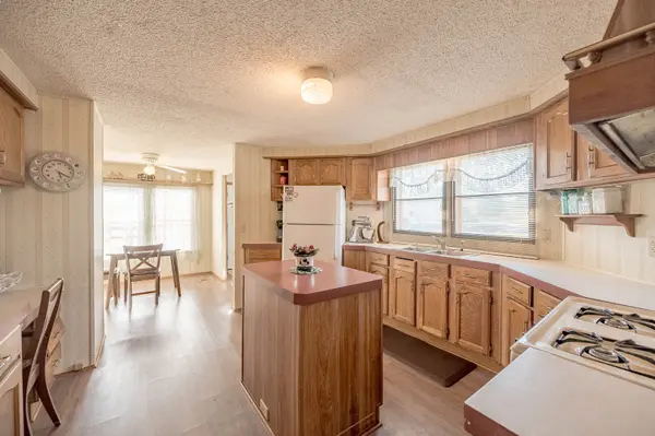 273 Fox LN, Belvidere, IL 61008