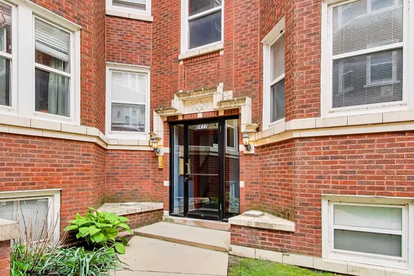6417 N Greenview AVE #2E, Chicago, IL 60626