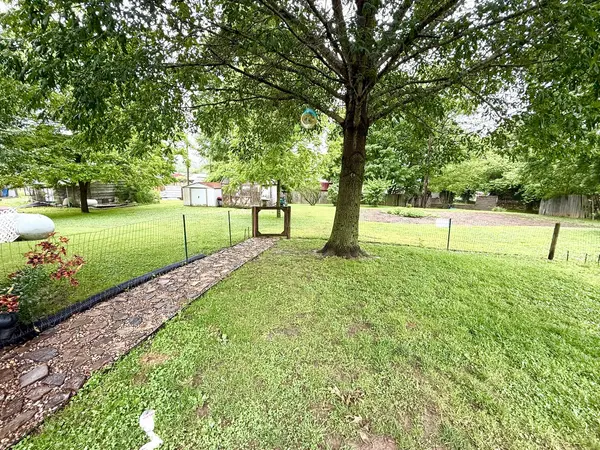 55 Ellen ST, Cypress, IL 62923