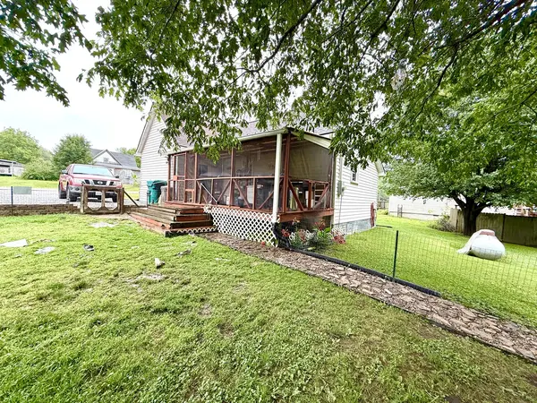 55 Ellen ST, Cypress, IL 62923