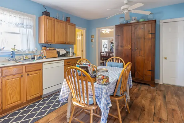 1769 Paw Paw RD, Steward, IL 60553