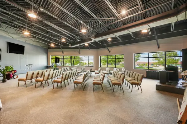 1251 Windham Pkwy #400, Romeoville, IL 60446