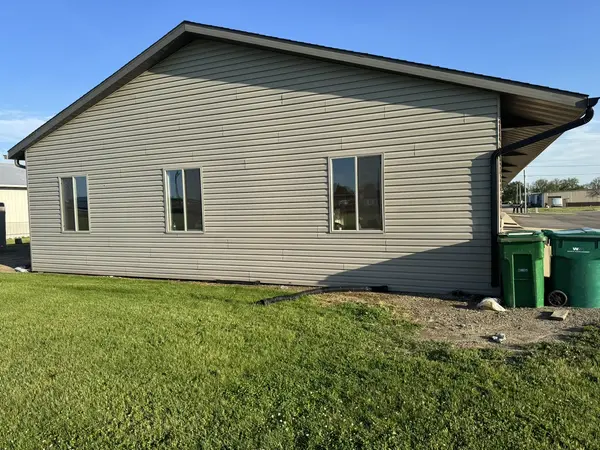 410 E Stevenson RD, Ottawa, IL 61350