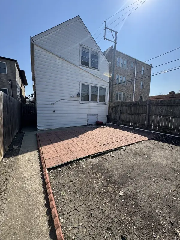 515 N Humphrey AVE, Oak Park, IL 60302