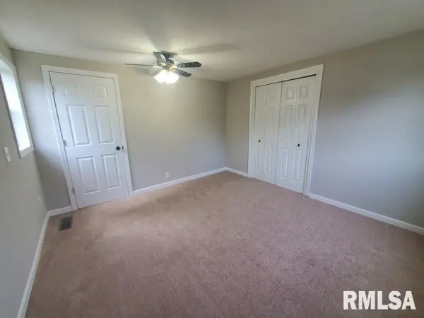 603 E EUCLID AVE, Monmouth, IL 61462