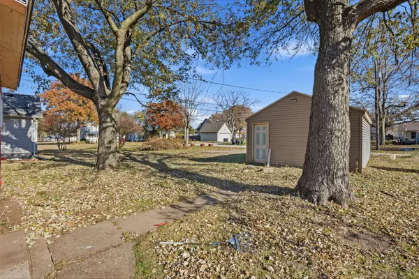 819 5th ST, Rock Island, IL 61201