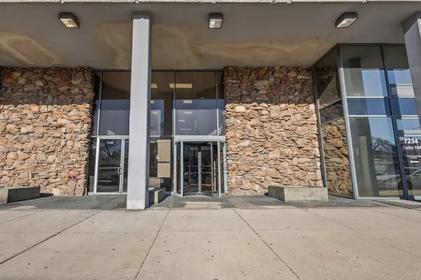 7234 W North AVE #1608, Elmwood Park, IL 60707