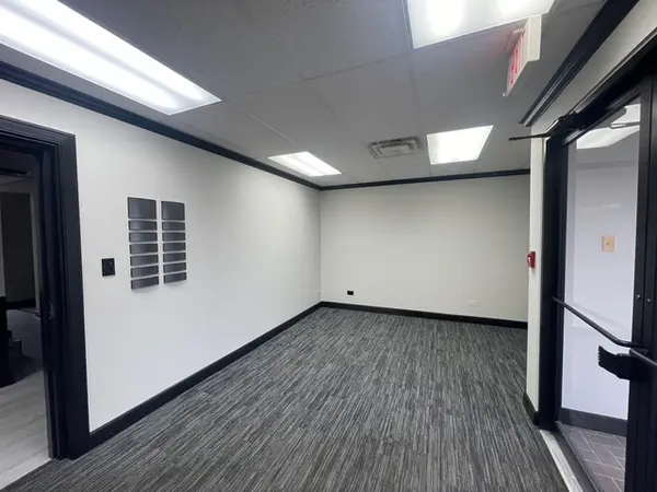 1819 Dot ST #13A, Mchenry, IL 60050