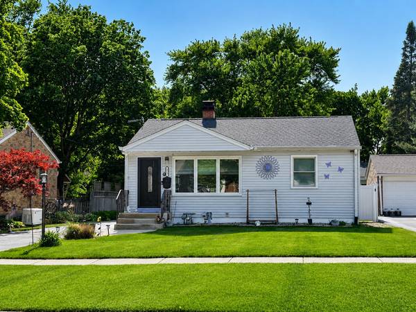 218 N Marion AVE, Bartlett, IL 60103