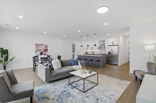 5824 N Lincoln AVE #1S, Chicago, IL 60659