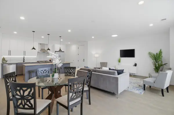 5824 N Lincoln AVE #1S, Chicago, IL 60659