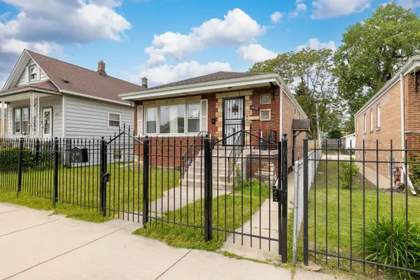 4830 S Ridgeway AVE, Chicago, IL 60632