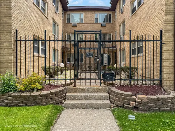 6945 S Chappel AVE #3A, Chicago, IL 60649