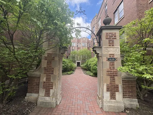 380 Ridge AVE #13G, Evanston, IL 60202