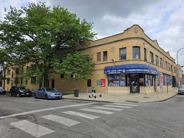 5120 W Grand AVE, Chicago, IL 60639