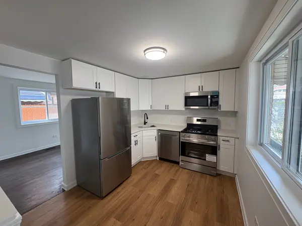 9941 S La Salle ST, Chicago, IL 60628