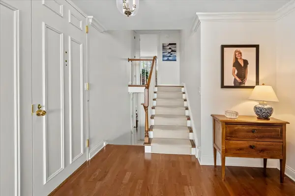 1630 Sheridan RD #4A, Wilmette, IL 60091