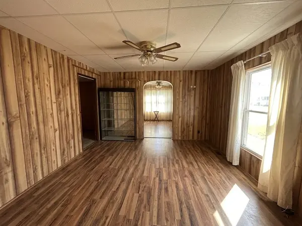 613 South ST, Danville, IL 61832