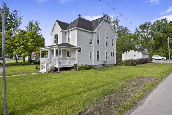 211 N Maple ST, Grant Park, IL 60940