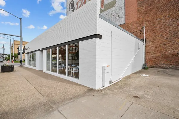 330 Brady ST, Davenport, IA 52801