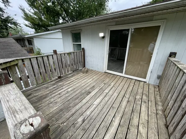 3265 Robin DR, Decatur, IL 62526