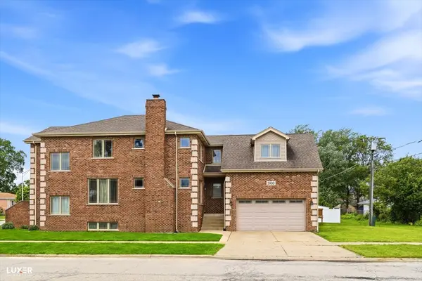 5900 W 90TH ST, Oak Lawn, IL 60453