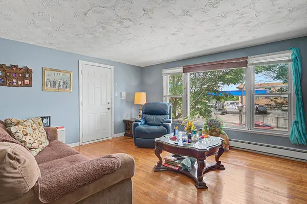 801 E 87th PL #2a, Chicago, IL 60619