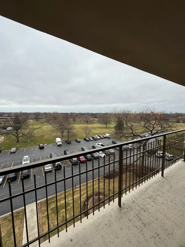 6933 N kedzie AVE #615, Chicago, IL 60645