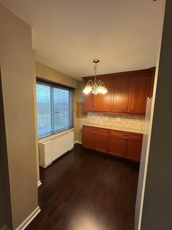 6933 N kedzie AVE #615, Chicago, IL 60645