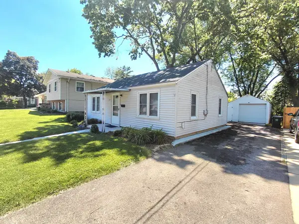 415 S Van Buren ST, Batavia, IL 60510