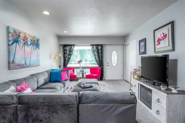 1104 Kimberly RD #908, Bettendorf, IA 52722