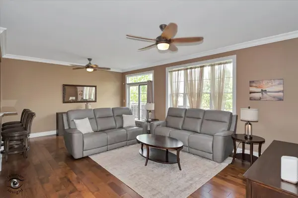 8638 SADDLEBRED CT, Frankfort, IL 60423