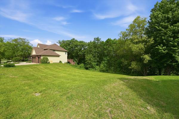 207 Windham CIR, Yorkville, IL 60560