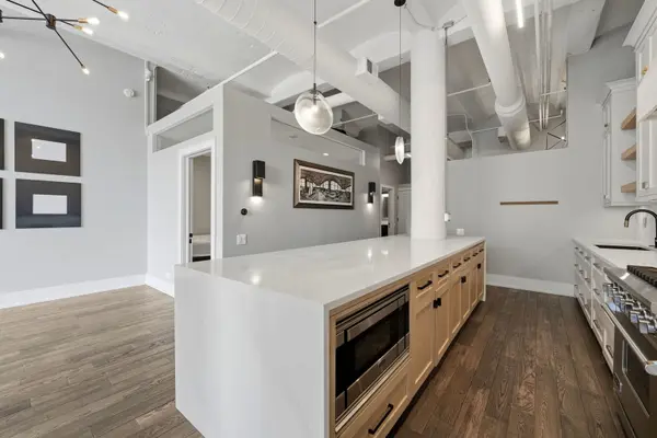 1000 W Washington BLVD #406, Chicago, IL 60607