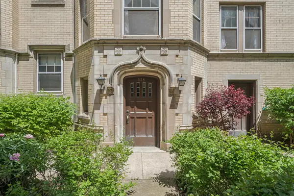 538 Michigan AVE #3F, Evanston, IL 60202