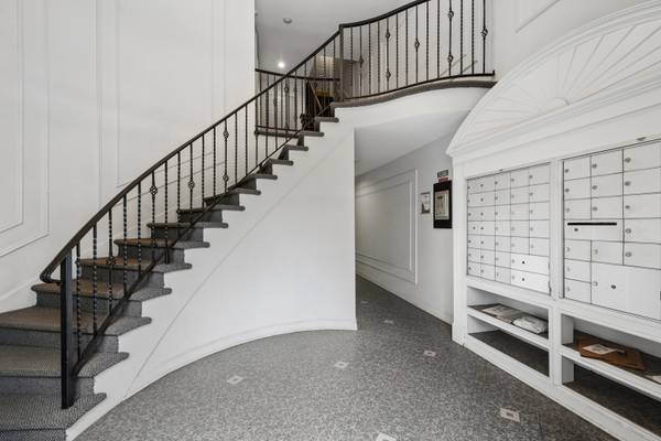 5101 Carriageway DR #210, Rolling Meadows, IL 60008