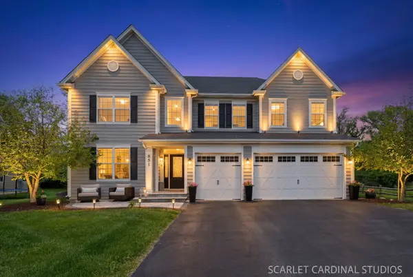 851 Heatherfield CIR, Naperville, IL 60565