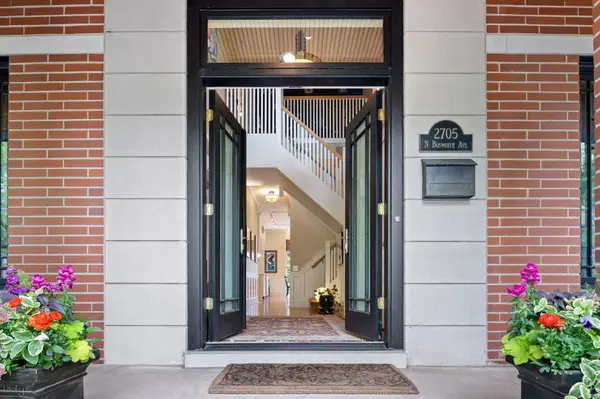 2705 N Bosworth AVE, Chicago, IL 60614