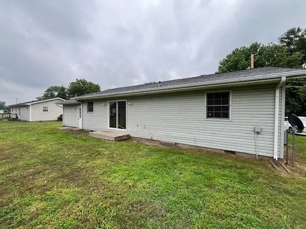 717 N 21st ST, Herrin, IL 62948